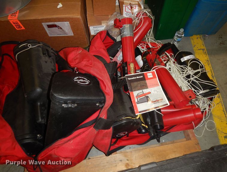 (4) ResQmax rescue rockets in Olathe, KS | Item KF9250 sold | Purple Wave