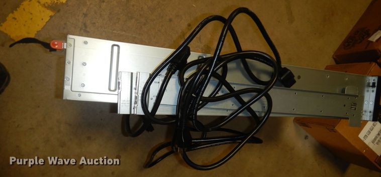 image for item KF9255 Dell SCV3000  storage array