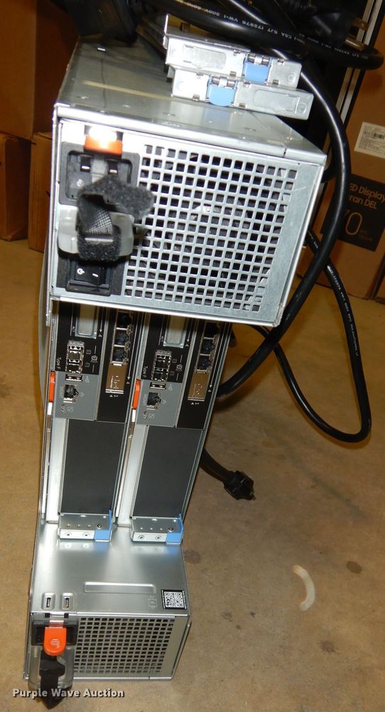 image for item KF9255 Dell SCV3000  storage array