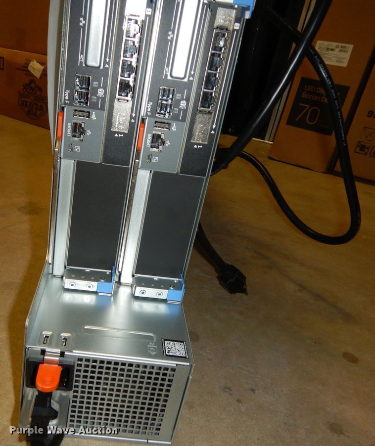 image for item KF9255 Dell SCV3000  storage array