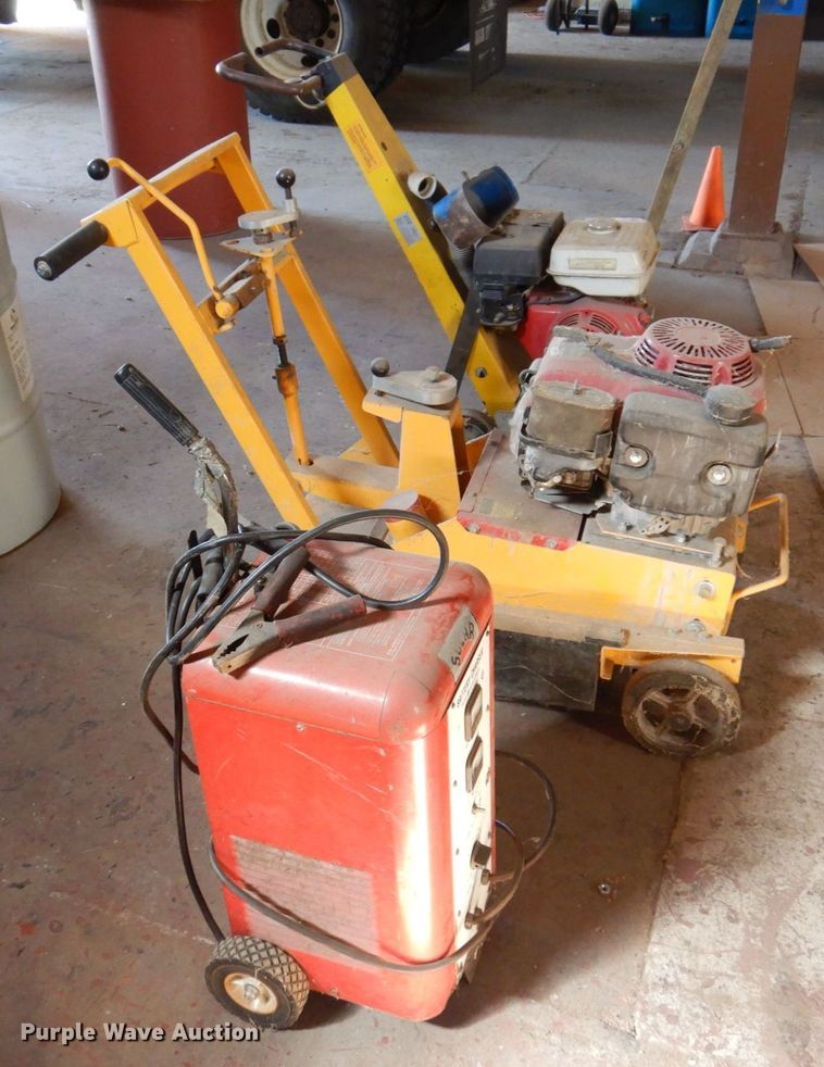 image for item KF9452 (2) Von ARX bump grinders