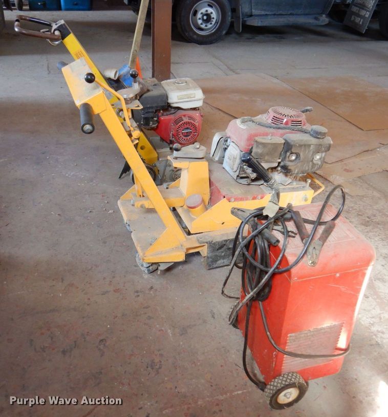 image for item KF9452 (2) Von ARX bump grinders