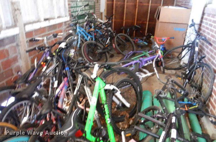 image for item KF9455 Approximately 40 bicycles