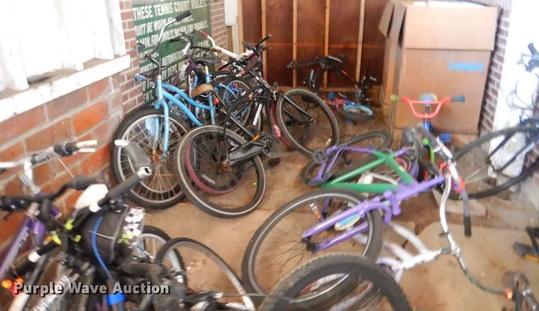 image for item KF9455 Approximately 40 bicycles