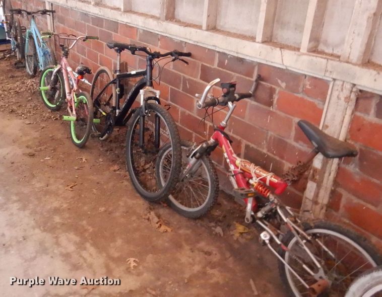 image for item KF9455 Approximately 40 bicycles