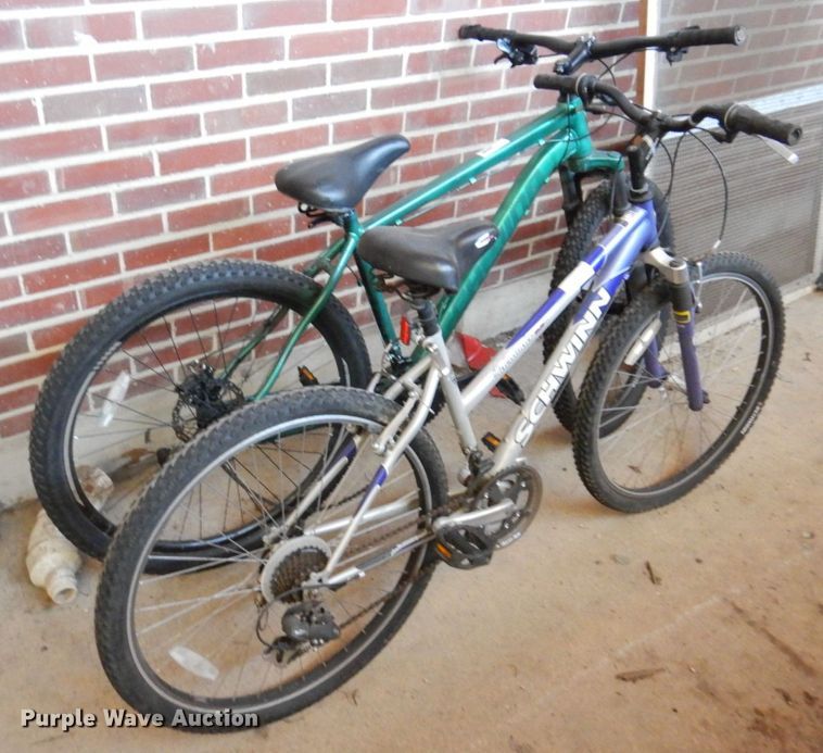 image for item KF9455 Approximately 40 bicycles