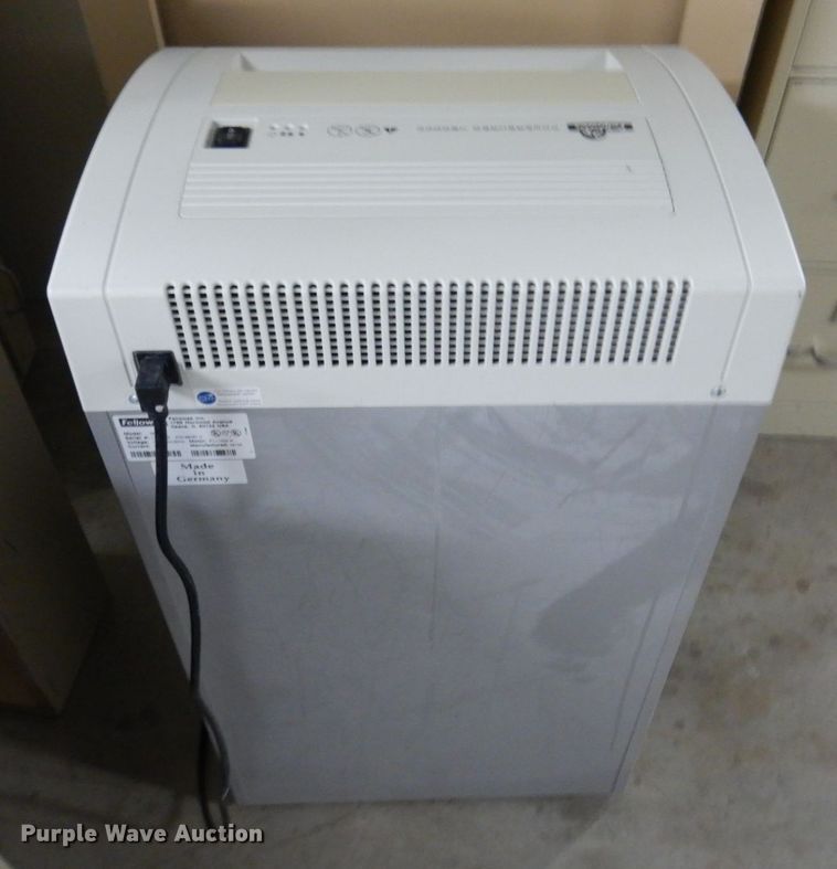 image for item KF9458 Approximately 12 file cabinets