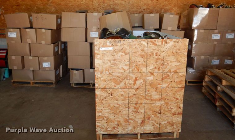 image for item KF9459 (5) pallets of traffic signals