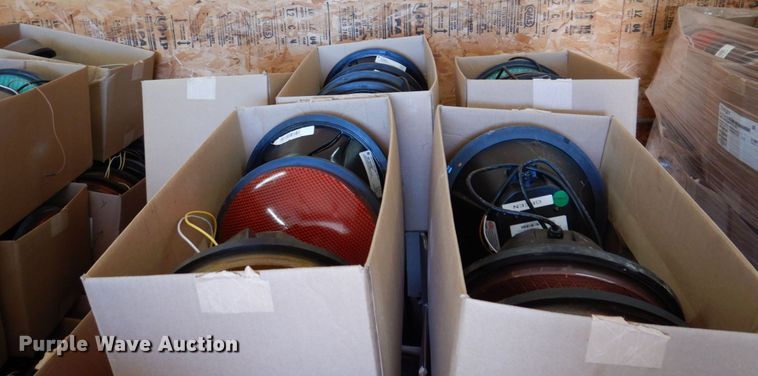 image for item KF9459 (5) pallets of traffic signals