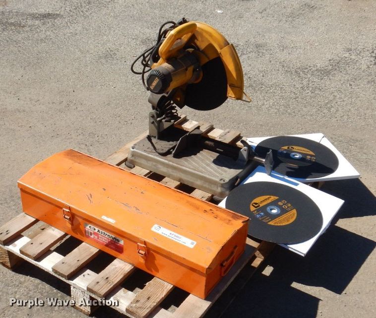 image for item KF9460 DeWalt D28715  metal saw