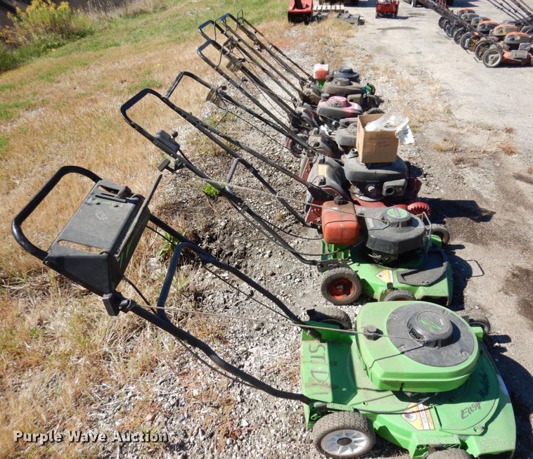 image for item KF9463 (7) lawn mowers