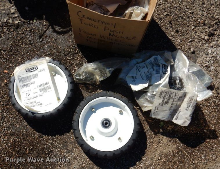 image for item KF9463 (7) lawn mowers