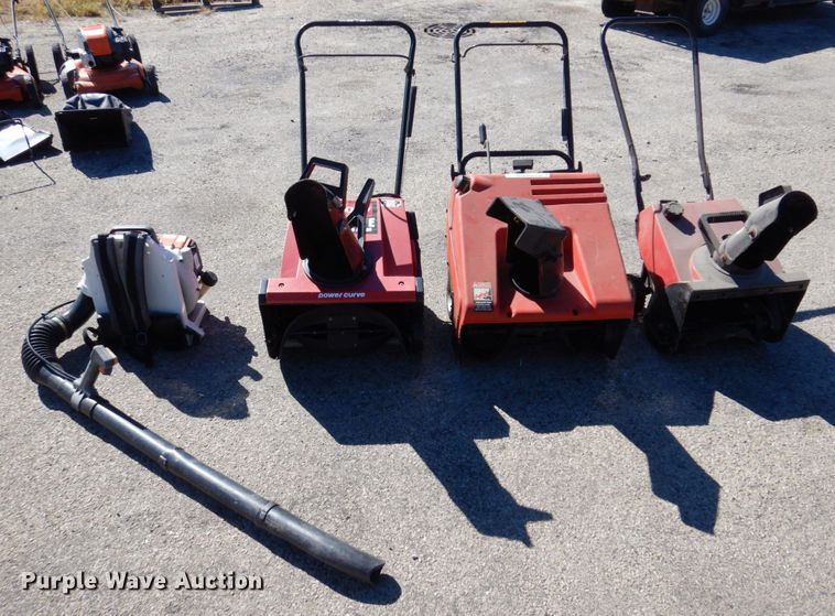 image for item KF9464 (4) snow blowers