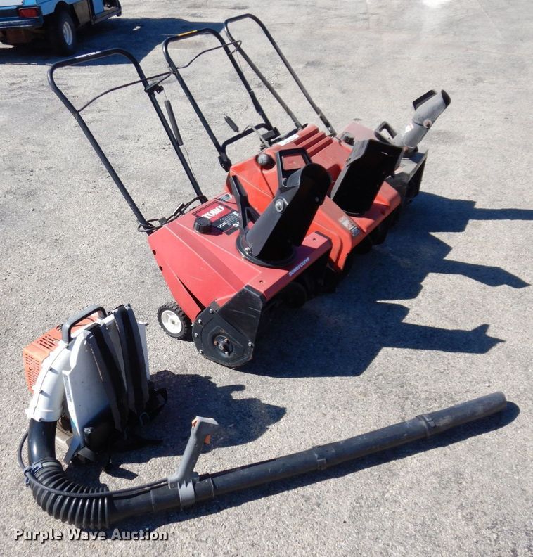 image for item KF9464 (4) snow blowers