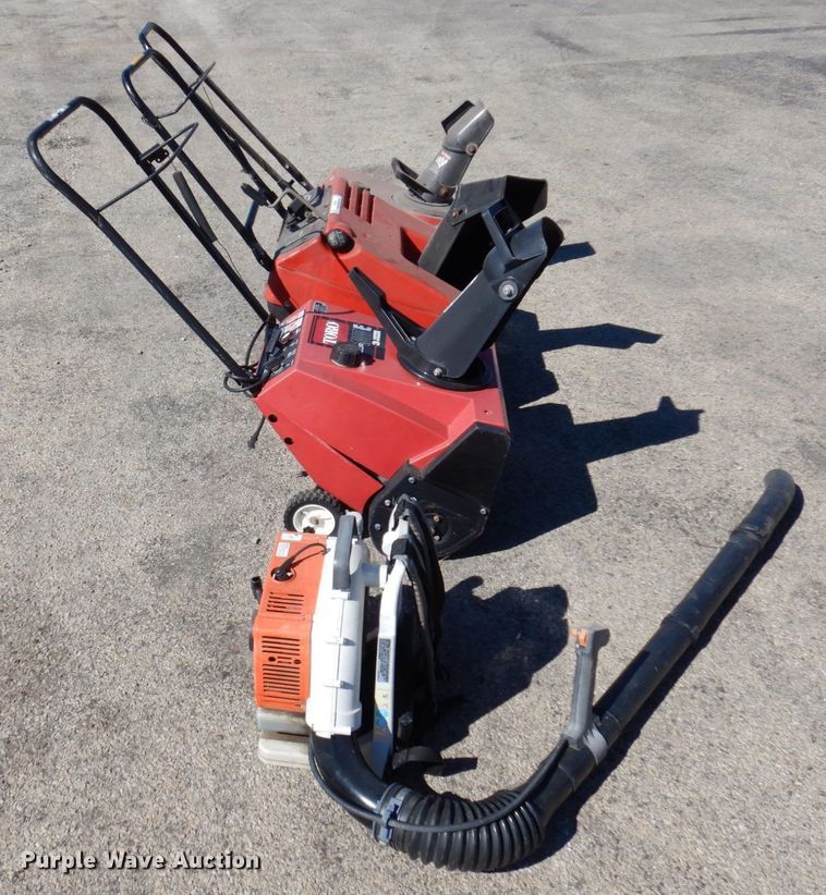 image for item KF9464 (4) snow blowers