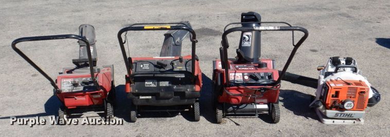 image for item KF9464 (4) snow blowers
