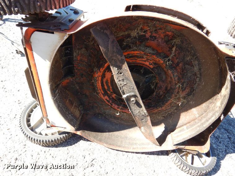 image for item KF9465 (9) Husqvarna LC121P lawn mowers