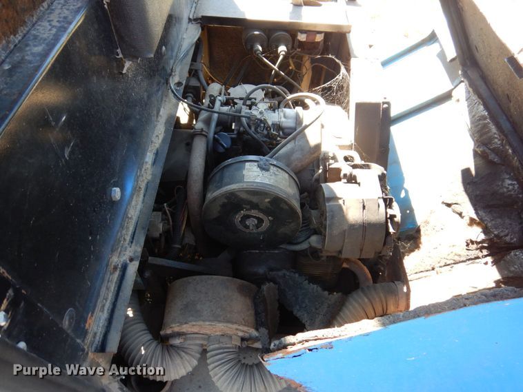 image for item KF9466 1991 Cushman Trusckster  utility vehicle