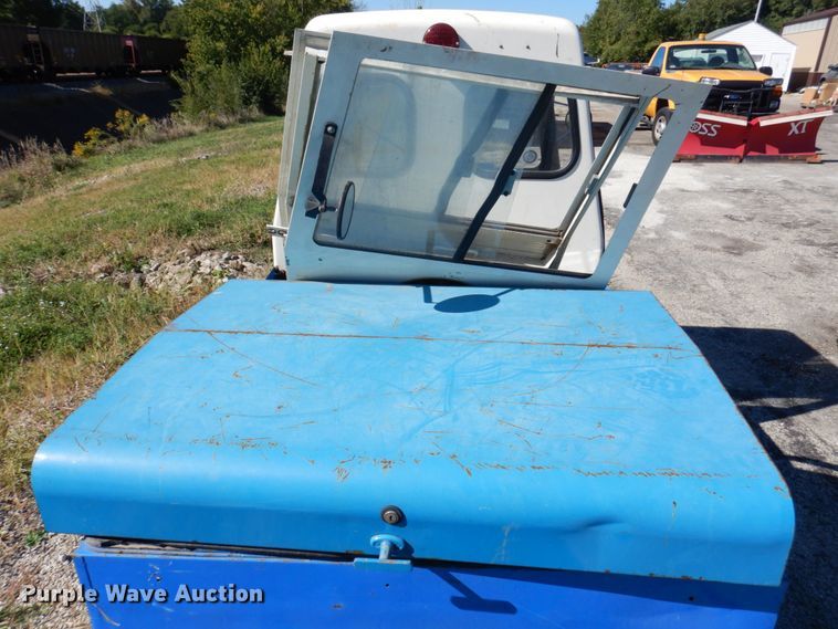 image for item KF9466 1991 Cushman Trusckster  utility vehicle