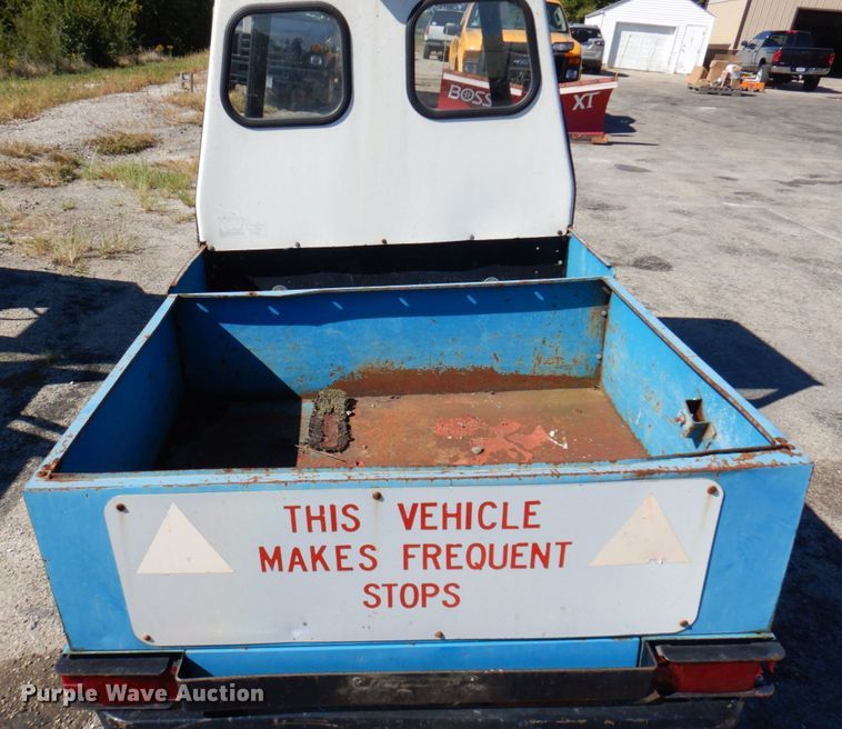 image for item KF9466 1991 Cushman Trusckster  utility vehicle