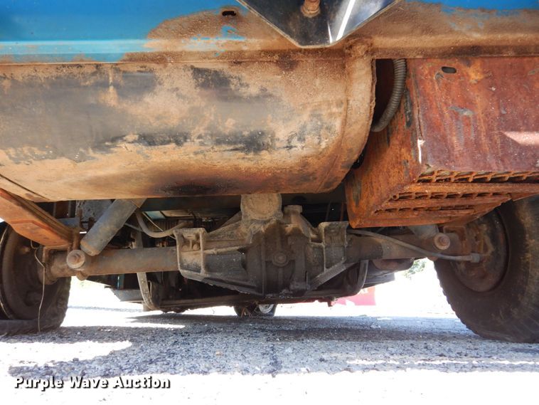 image for item KF9466 1991 Cushman Trusckster  utility vehicle