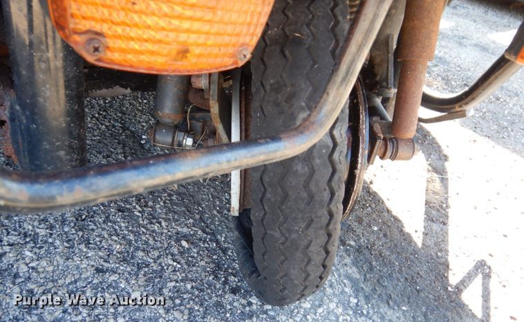 image for item KF9466 1991 Cushman Trusckster  utility vehicle