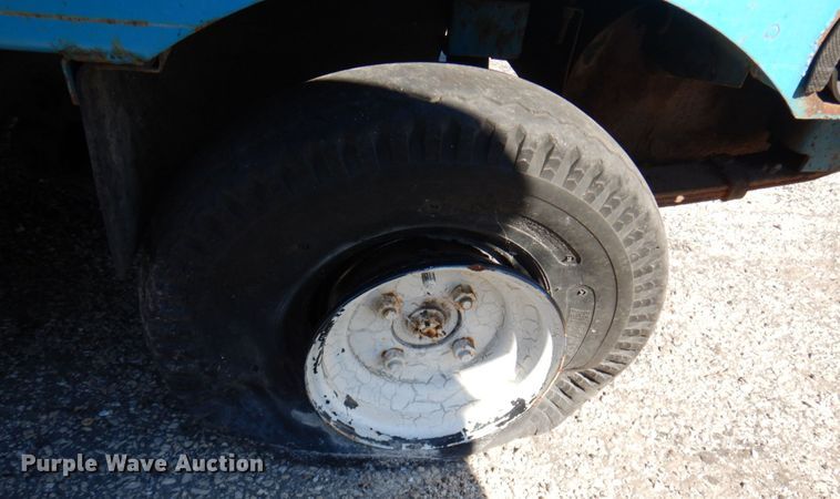 image for item KF9466 1991 Cushman Trusckster  utility vehicle