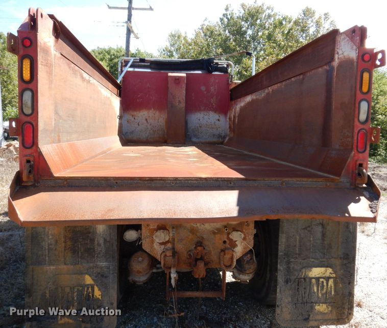 image for item KF9490 2010 International 7400  dump truck
