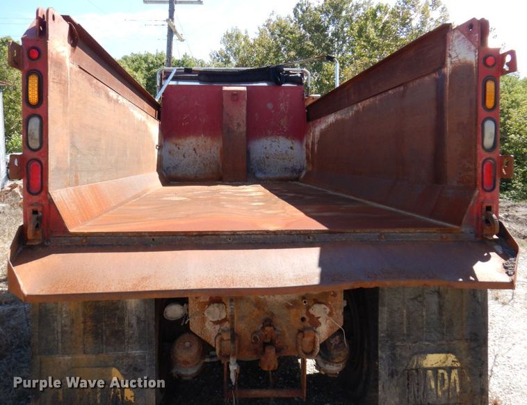 image for item KF9490 2010 International 7400  dump truck