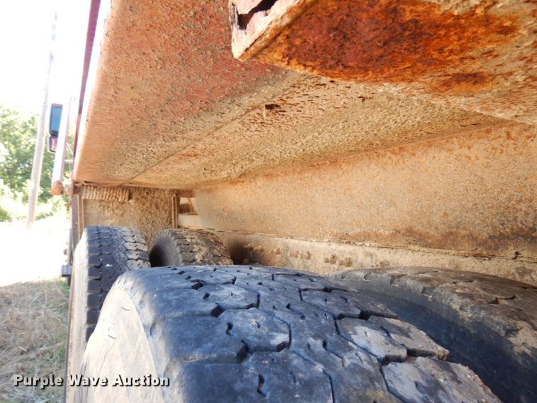 image for item KF9490 2010 International 7400  dump truck