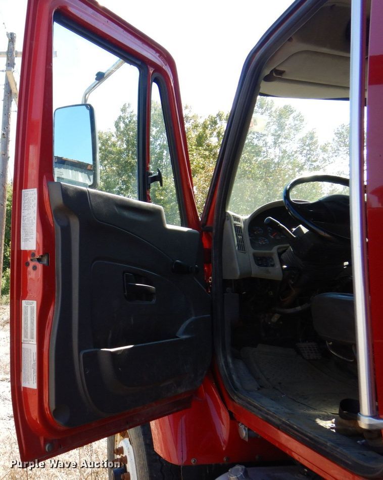 image for item KF9490 2010 International 7400  dump truck