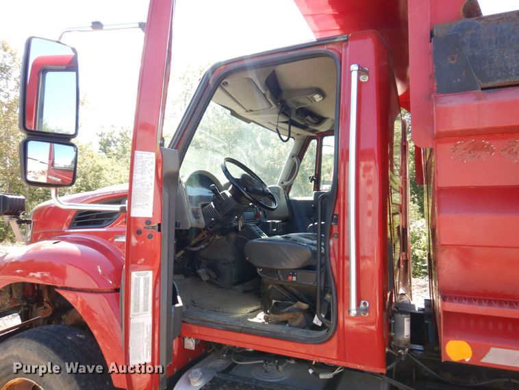 image for item KF9490 2010 International 7400  dump truck