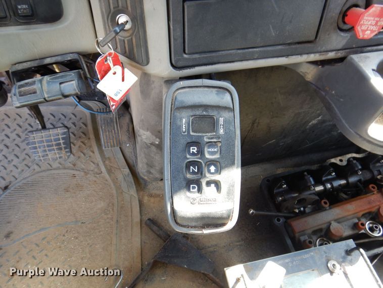 image for item KF9490 2010 International 7400  dump truck