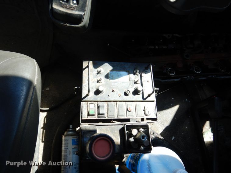 image for item KF9490 2010 International 7400  dump truck