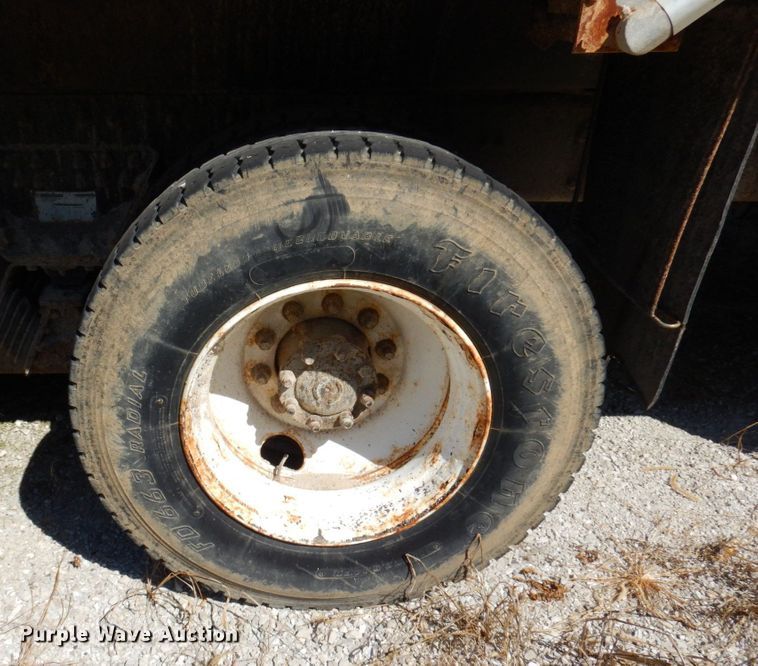 image for item KF9490 2010 International 7400  dump truck