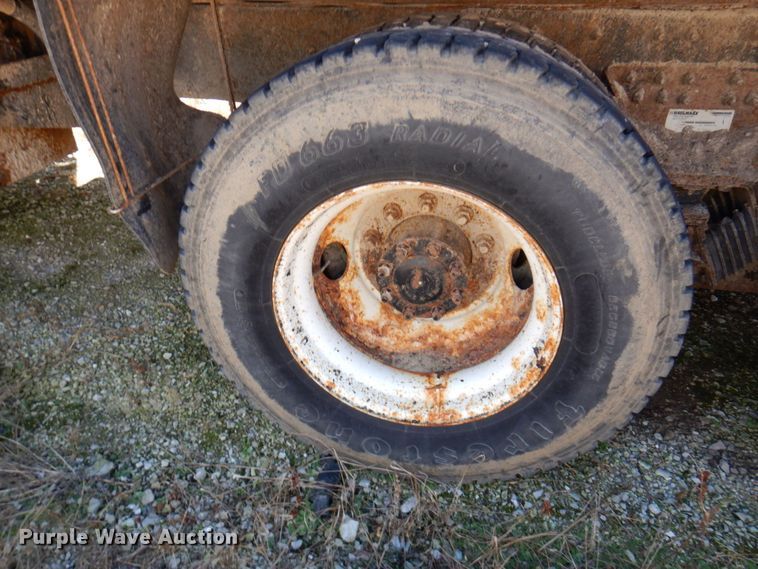 image for item KF9490 2010 International 7400  dump truck