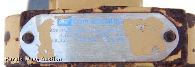 image for item KF9492 2000 John Deere 7210  tractor