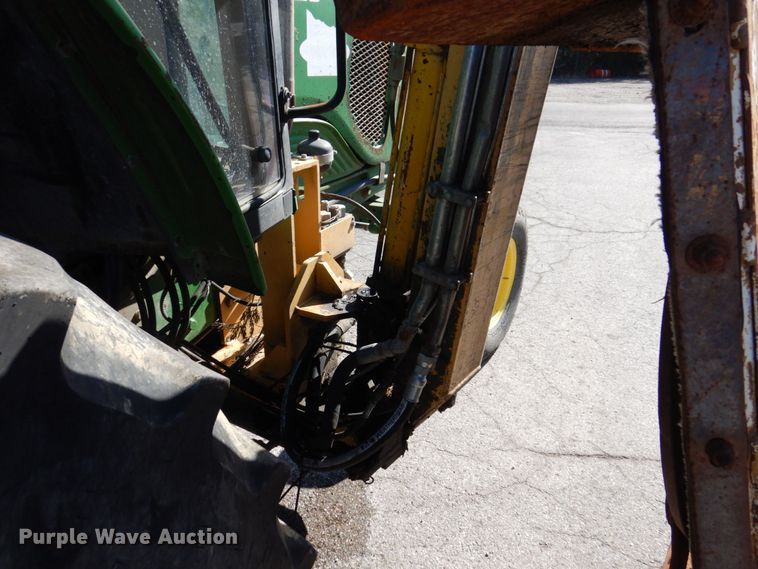 image for item KF9493 2006 John Deere 6615  tractor