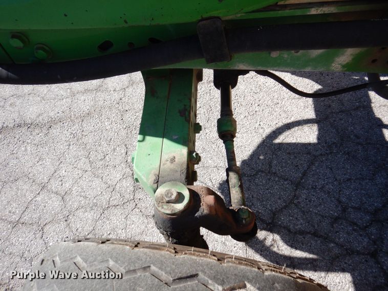 image for item KF9493 2006 John Deere 6615  tractor