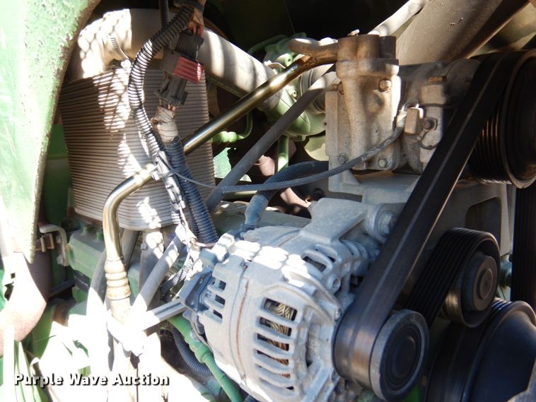 image for item KF9493 2006 John Deere 6615  tractor