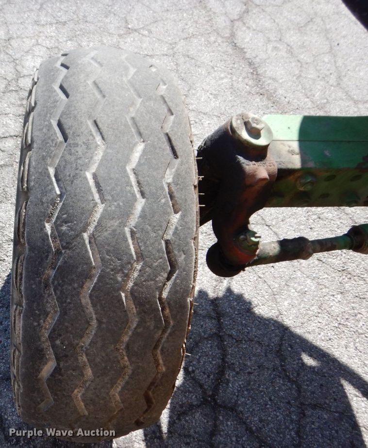 image for item KF9493 2006 John Deere 6615  tractor