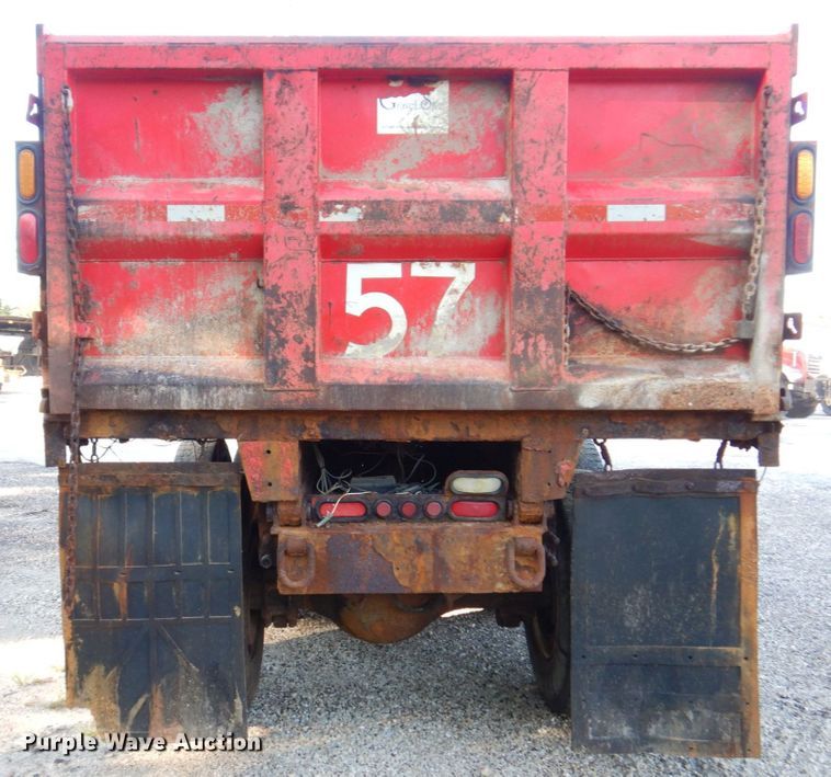 image for item KF9496 2005 Freightliner M2  dump truck