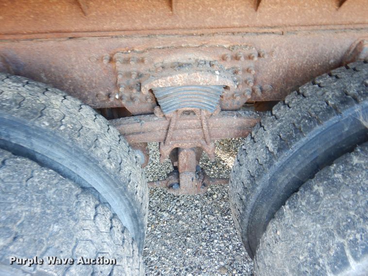 image for item KF9496 2005 Freightliner M2  dump truck