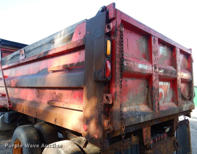 image for item KF9496 2005 Freightliner M2  dump truck