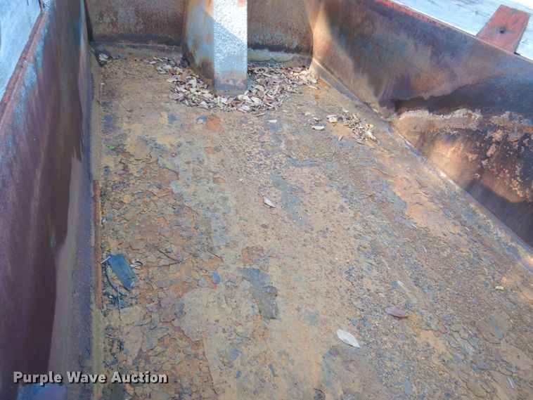 image for item KF9496 2005 Freightliner M2  dump truck