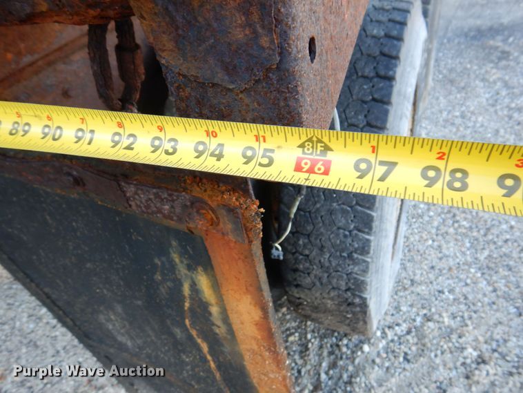 image for item KF9496 2005 Freightliner M2  dump truck