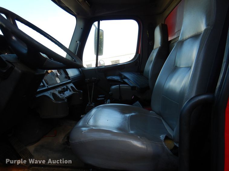 image for item KF9496 2005 Freightliner M2  dump truck