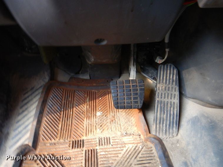 image for item KF9496 2005 Freightliner M2  dump truck