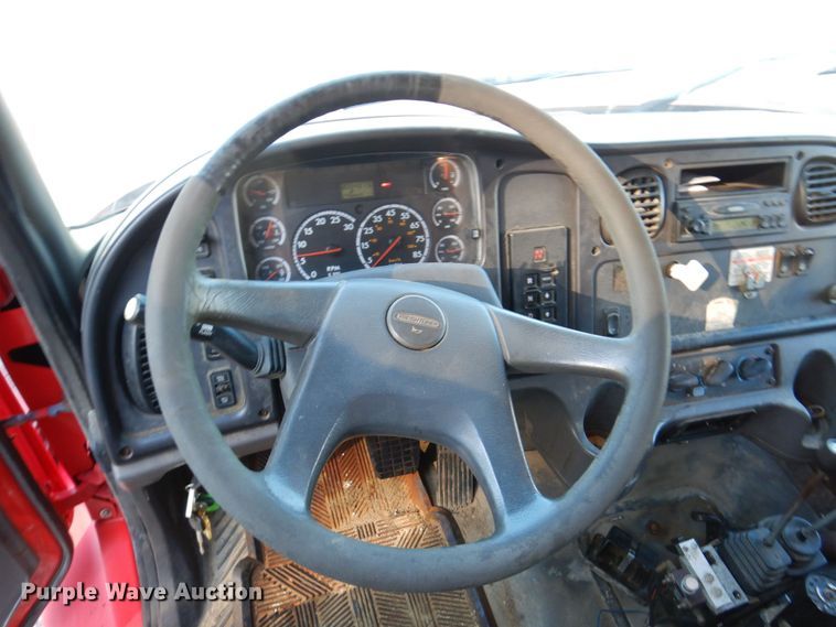 image for item KF9496 2005 Freightliner M2  dump truck