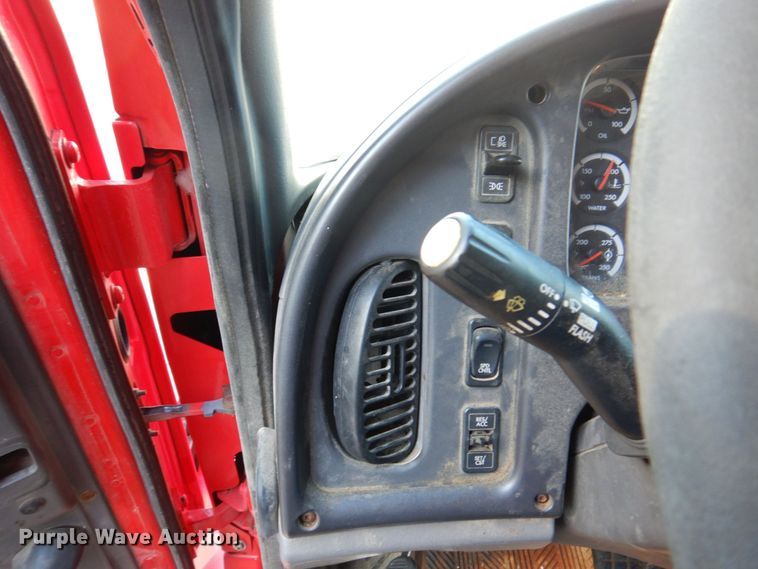 image for item KF9496 2005 Freightliner M2  dump truck